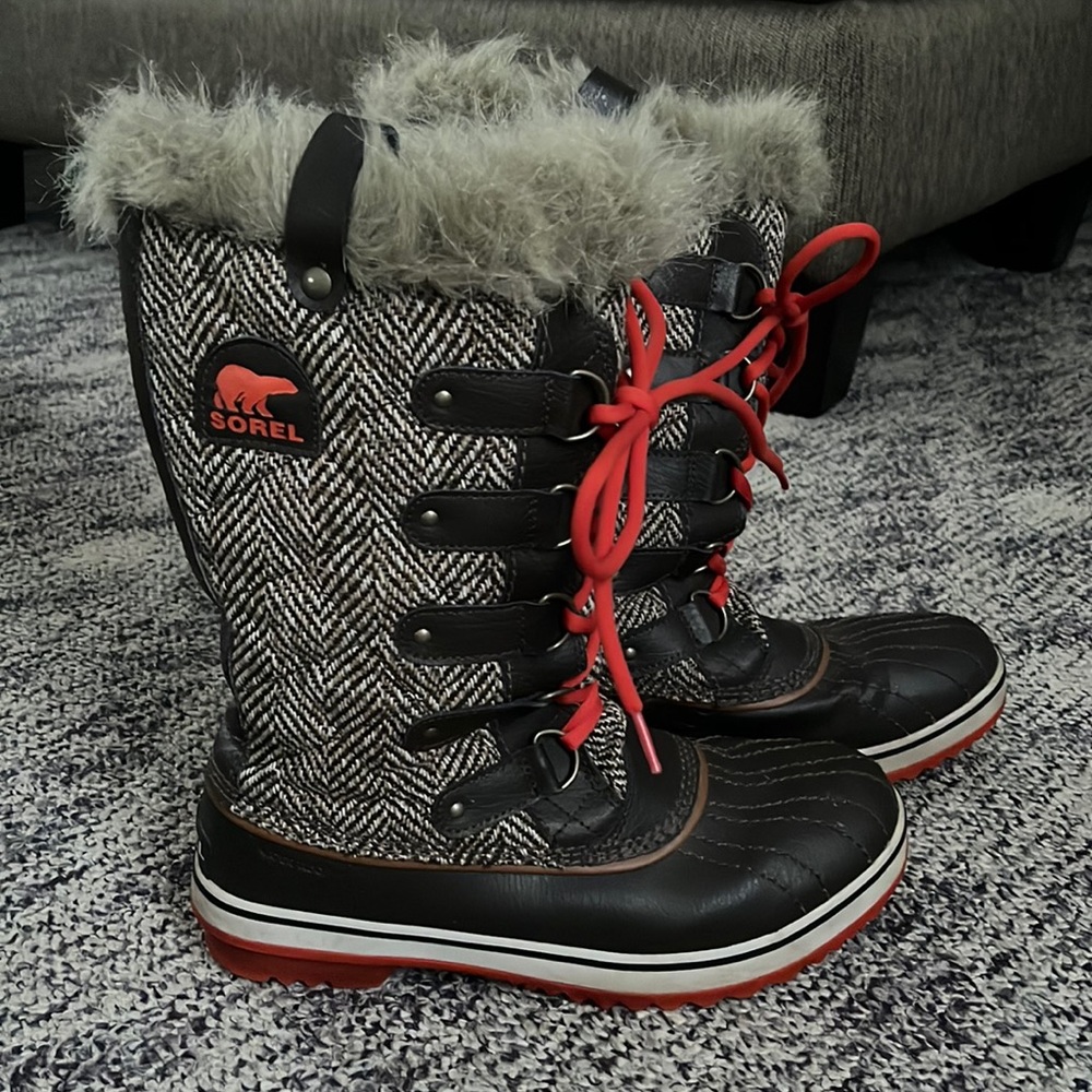 Sorel Tofino boot